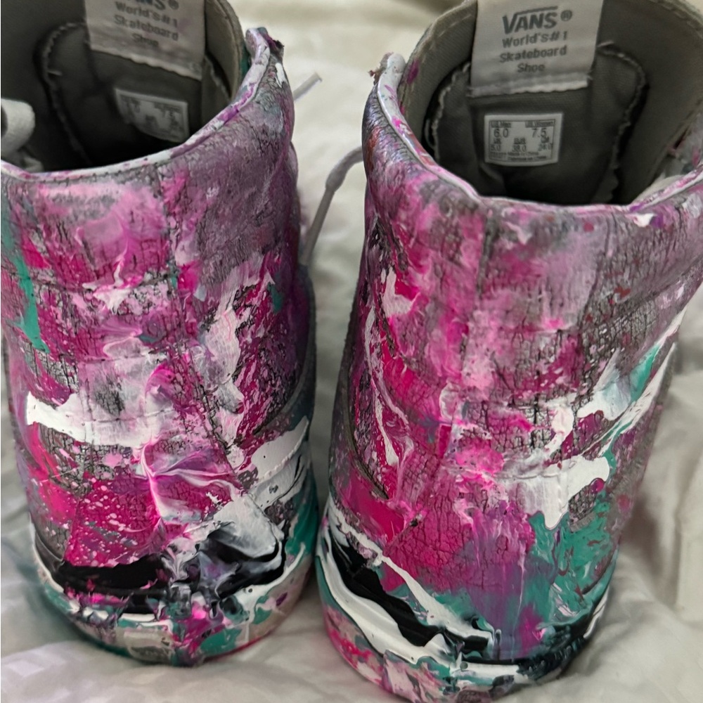 Hand-painted Woman’s High-Top VANS 7.5 - Picture 4 of 6